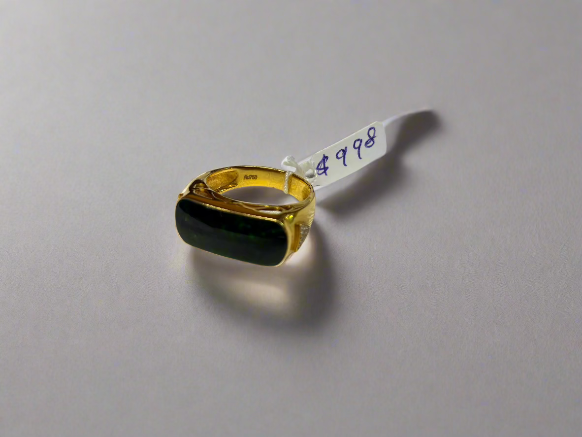 Jade on 18k gold ring