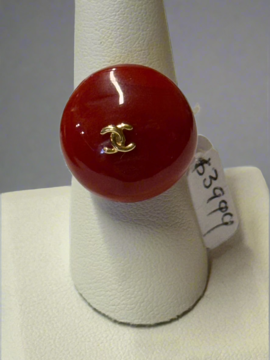 Bloody red coral on 18k gold n diamond ring