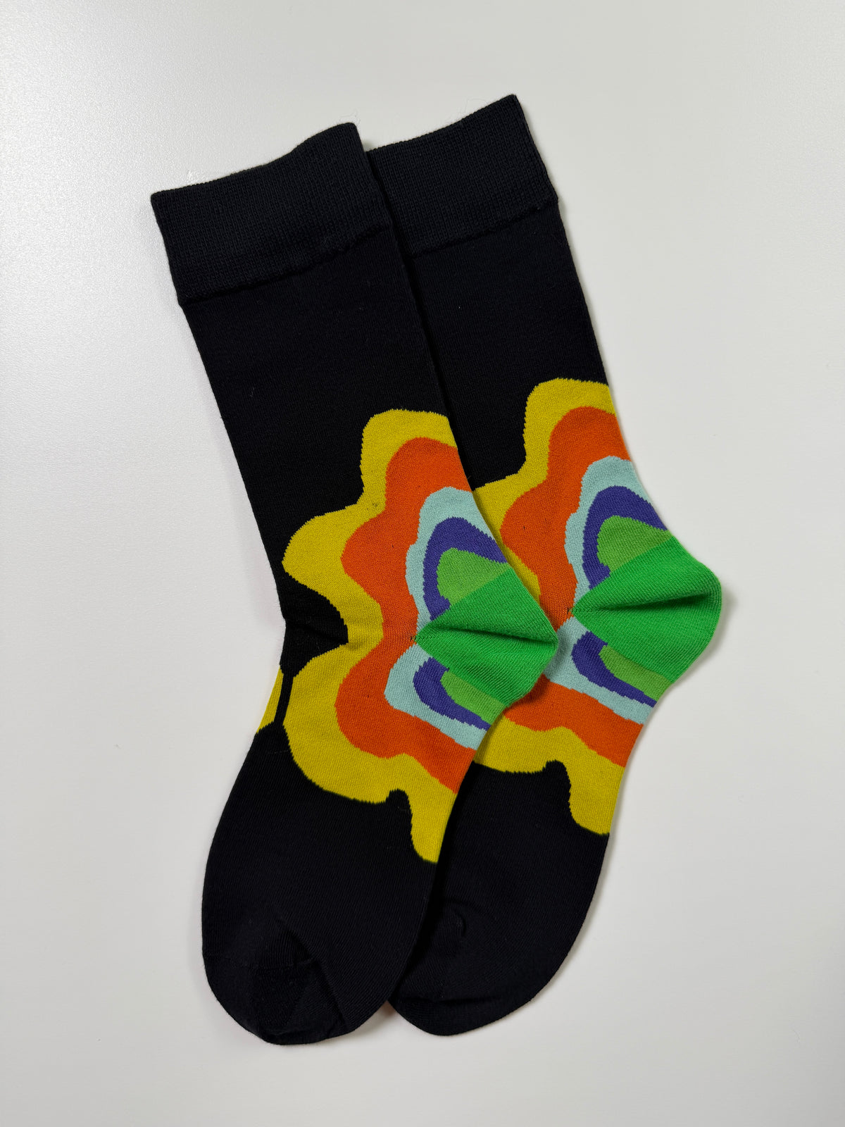 Munsel Smooth Graphic Crew Socks in Black Floral