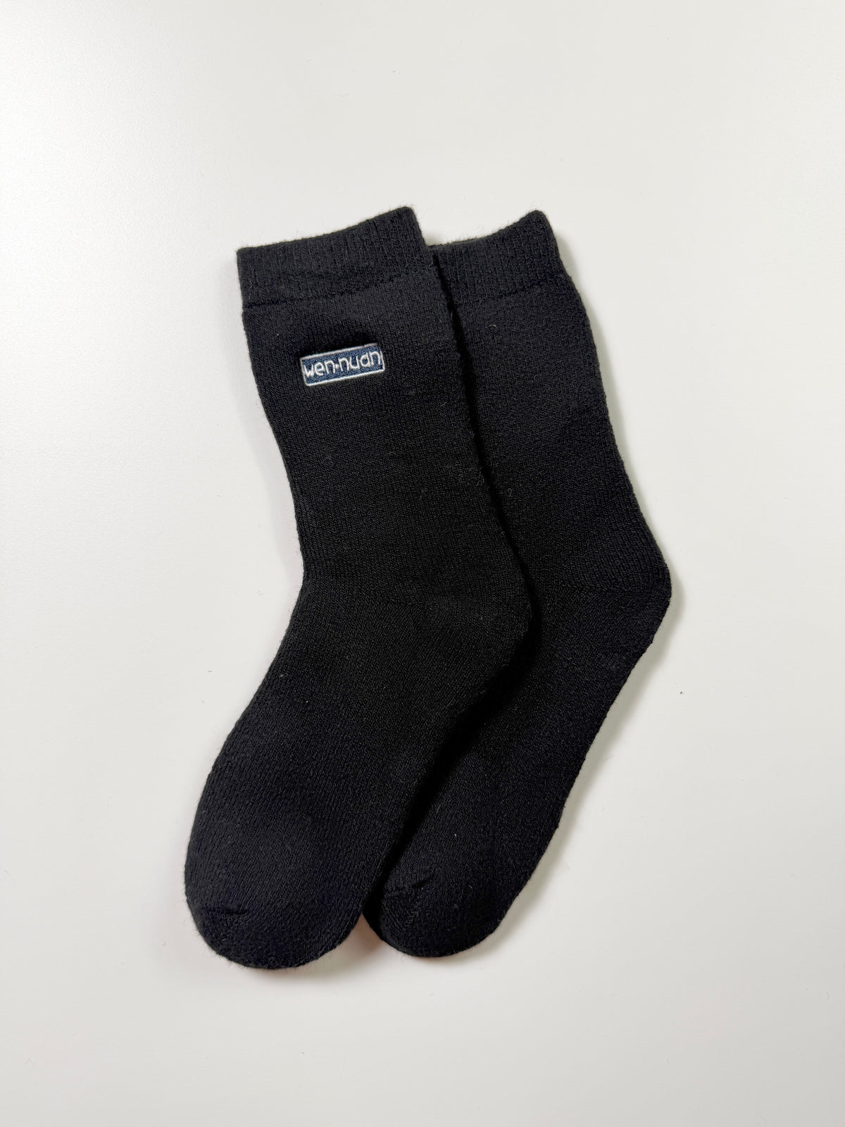 Munsel Classic Knit Crew Socks in Black