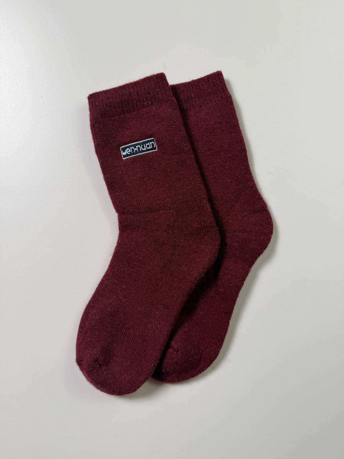 Munsel Classic Knit Crew Socks in Burgundy
