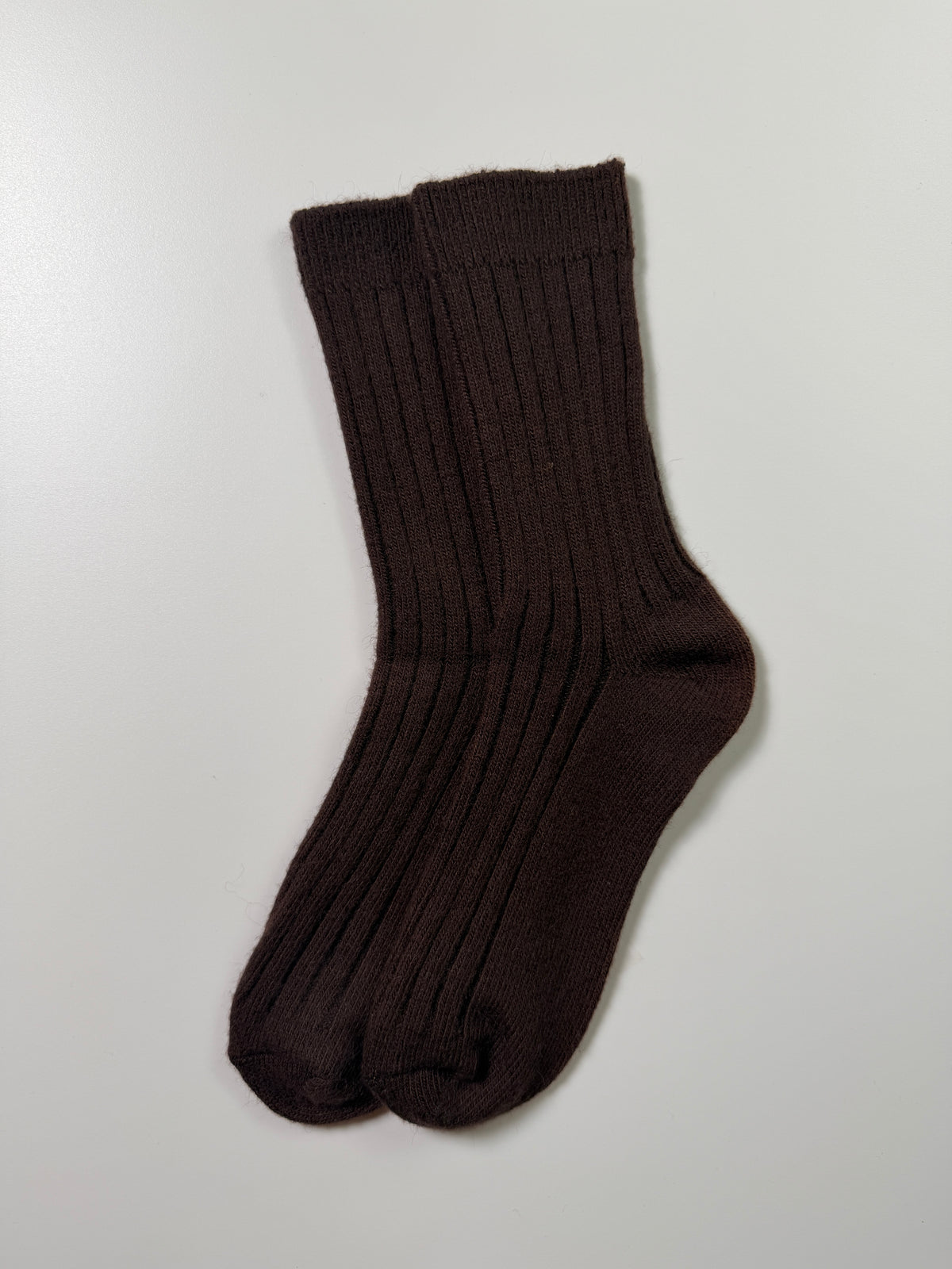 Munsel Classic Ribbed Socks in Brown