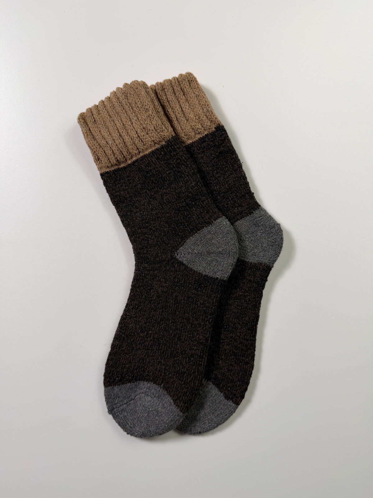 Munsel Contrast Heel Socks in Brown and Charcoal