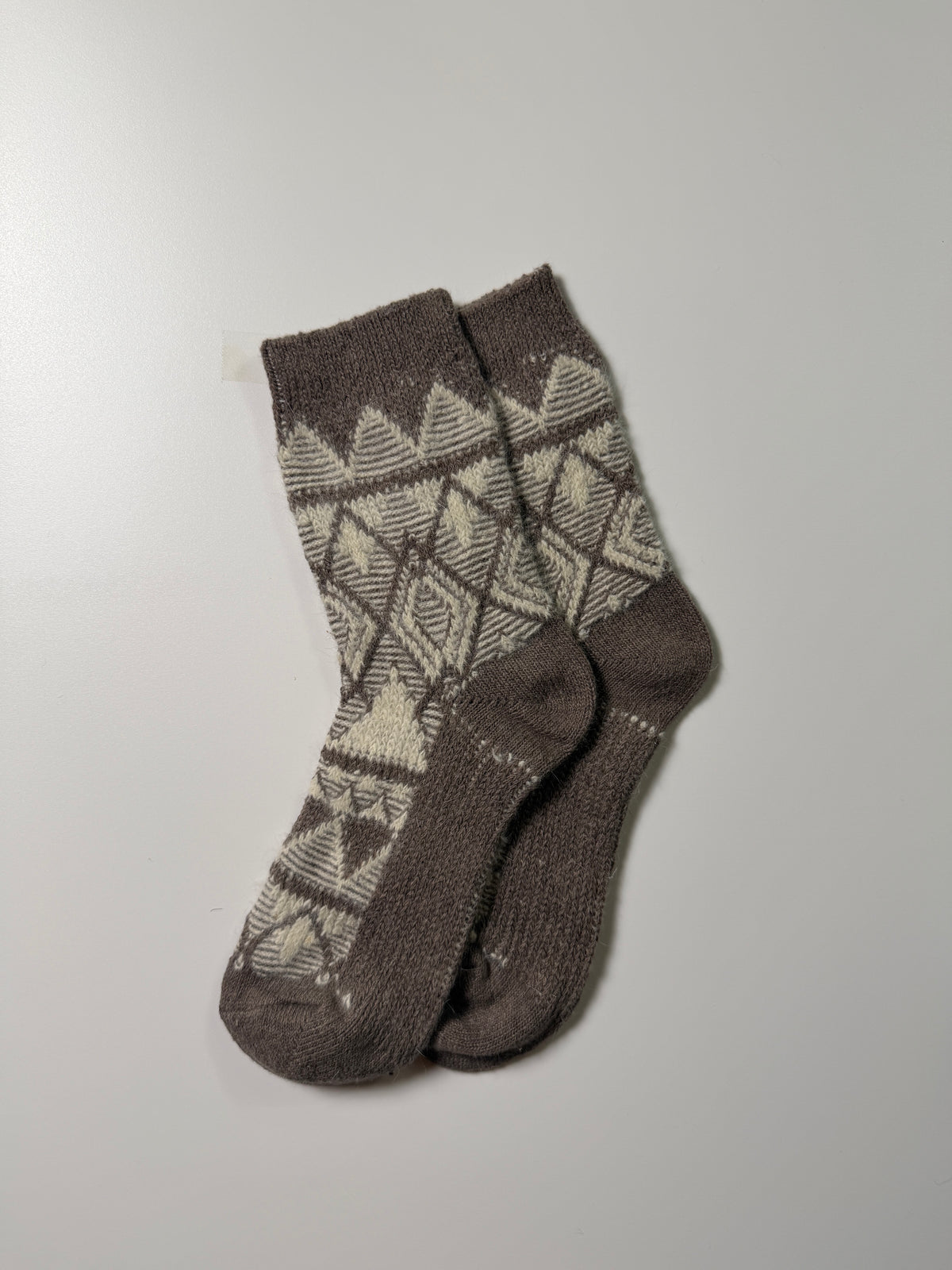 Munsel Jacquard Knit Crew Socks in Taupe / Cream