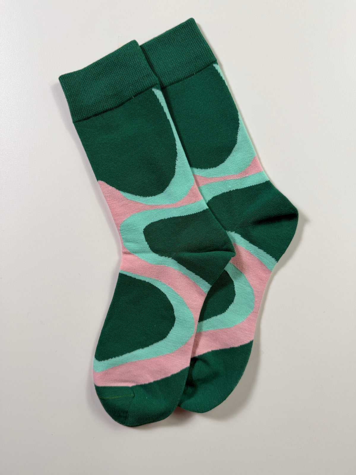 Munsel Smooth Graphic Crew Socks in Green Abstract