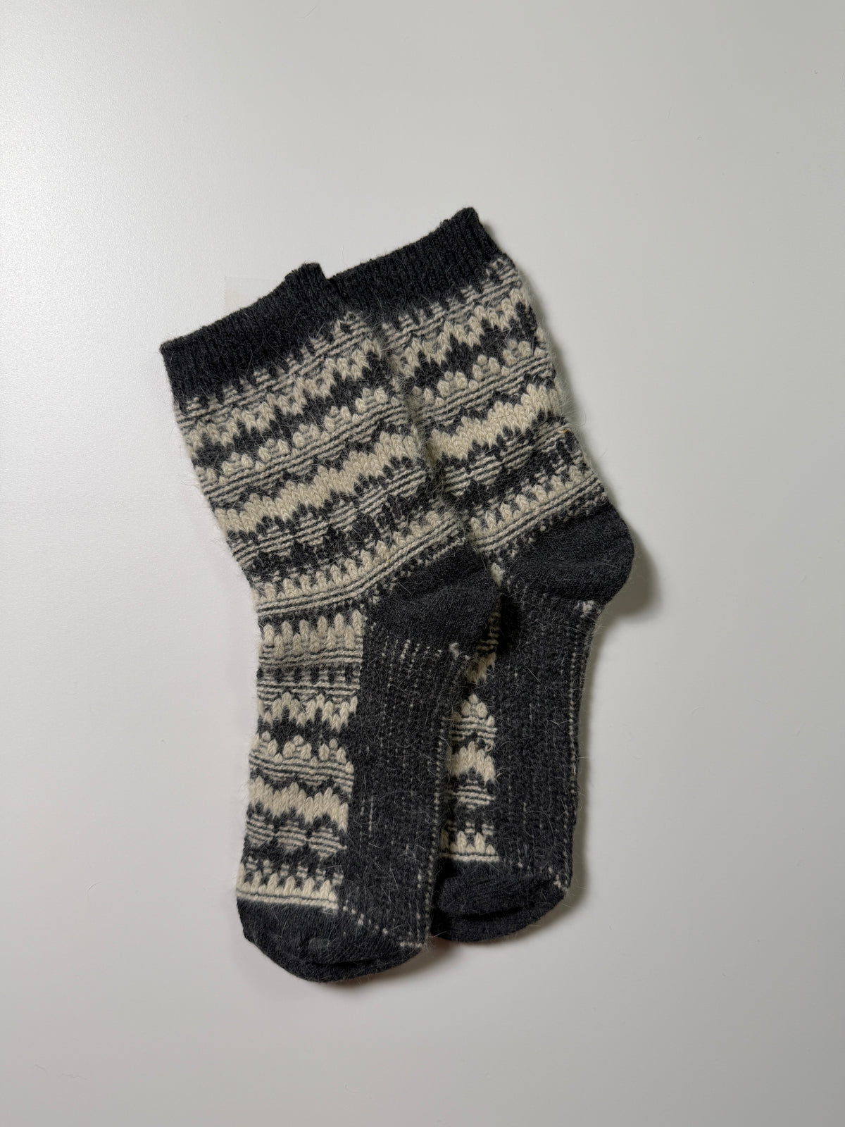 Munsel Nordic Fair Isle Socks in Black / Stone