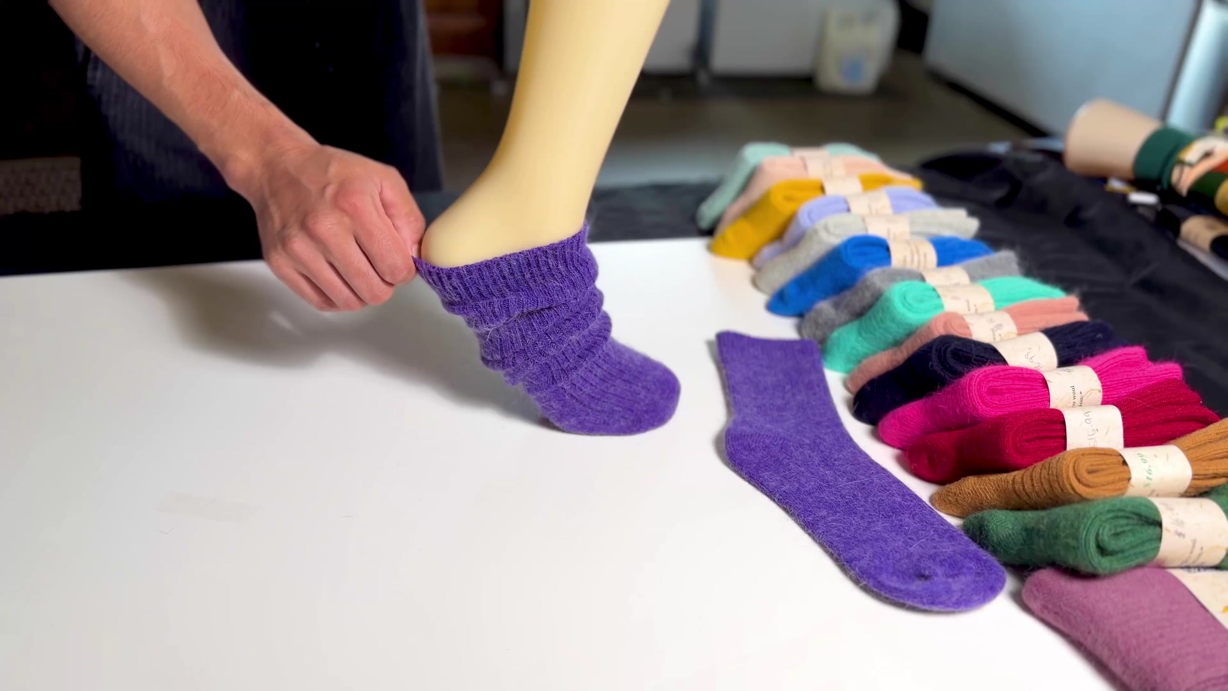 Munsel Premium Everyday Socks product overview