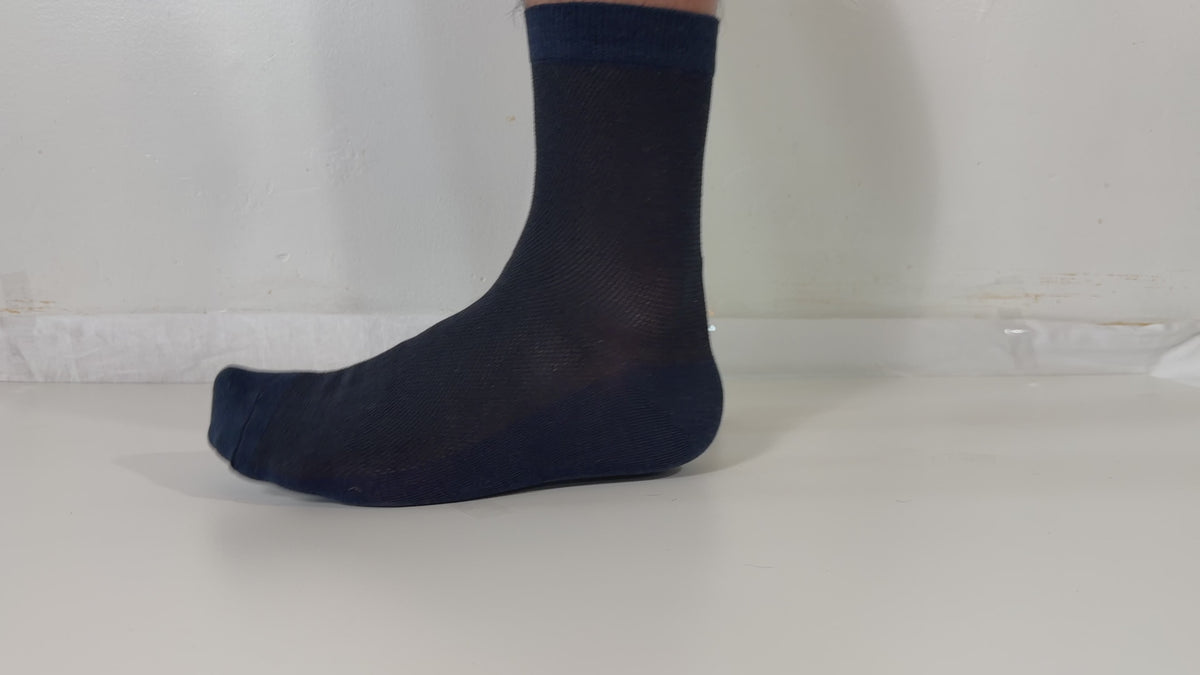 Munsel Everyday Soft Crew Socks in Navy
