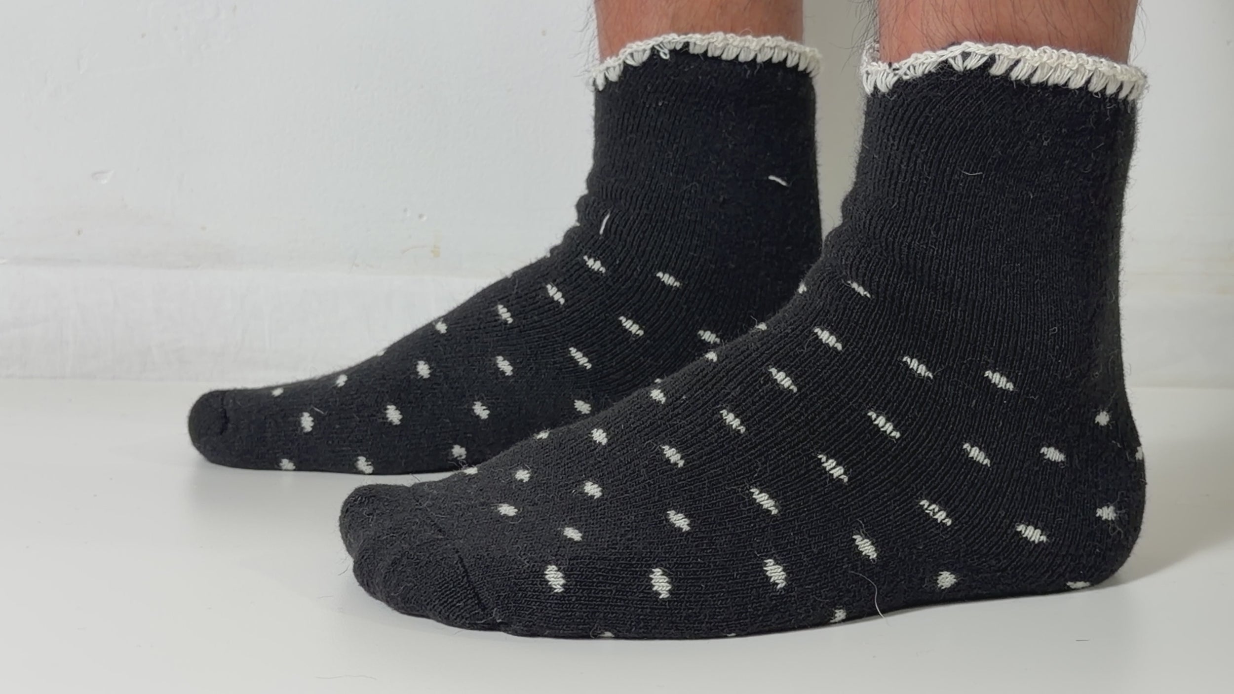 Munsel Cozy Boot Socks — Dot Black — on-foot video