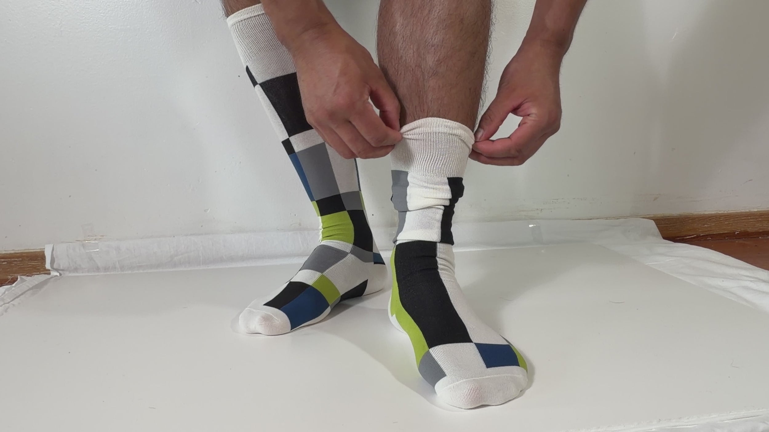 Munsel Geometric Dress Socks in Blue Blocks
