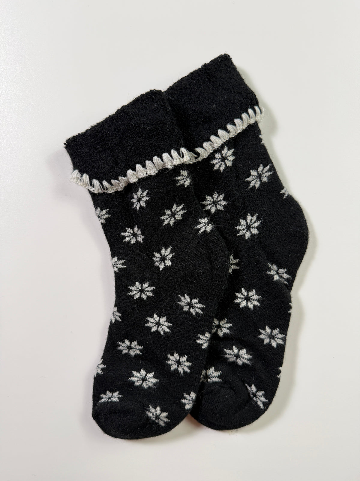 Cozy Boot Socks — Snowflake Black Cream — IMG_9059